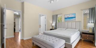 18413 NE 27th Ct Gallery 22