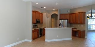Annual Rental: Luxurious 4 Bedroom 3 bath POOL home in Woodlands of Rivendell! Just Blocks form Pineview School Gallery 33