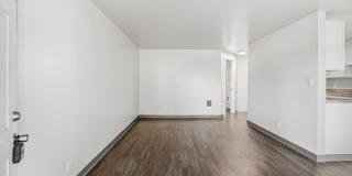 10th Ave. Apartments Gallery 21