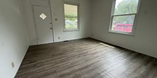 Cute 2 bedroom 1 bath home with so much space! Gallery 3