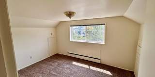 Freshly painted large home near Everett Mall AVAILABLE NOW Gallery 10