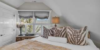 310 Worthington Avenue Gallery 38