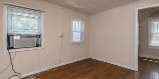 409 E 16th - 4Bed/2Bath - Huge Garage Space Included! Gallery 15