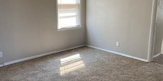 5433 Encino Gallery 3