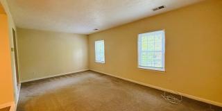 4 Bedroom, 2.5 Bath Townhouse Gallery 9