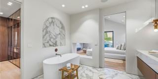 4900 Valjean Gallery 27