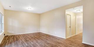 20927 TRINITY Square Gallery 7