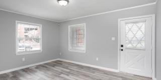 Charming 3 bed/2 bath home with Sunroom and Deck, minutes from Downtown Durham! Gallery 1