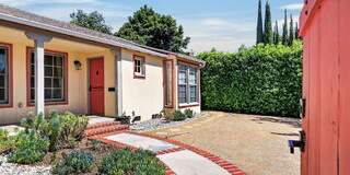 12151 La Maida Street Gallery 1