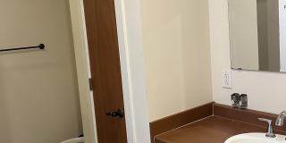 125 S. Central St., #201 Gallery 7