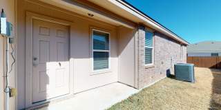 2 WEEKS FREE!!!!  NOW ONLY $1395 NO CARPET DUPLEX IN HARKER HEIGHTS!!!! Gallery 4