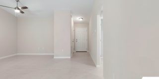 LIKE NEW 3/2/1 TOWNHOUSE IN BEAUTIFUL SEMINOLE WOODS Gallery 5