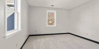 36 Irving St # B Gallery 8