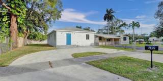512 NW 15th Terrace Gallery 21