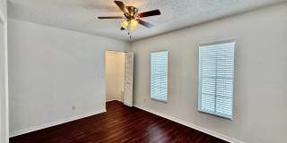 2802 W Cleveland St Unit L Gallery 26