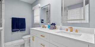 5240 SW 2nd Place Gallery 18