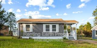 2423 Circle Drive Gallery 1