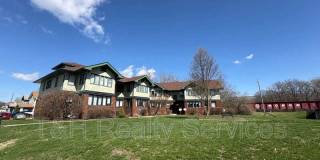 3510 E Fall Creek Parkway North Dr Gallery 1