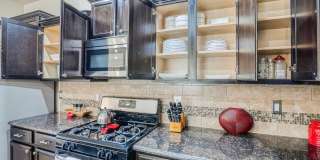 Westside area for Short or Long Term Rental (Completely Furnished) Beautiful 3 bed/2.5 baths plus Office space Gallery 67