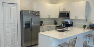 728 SE 14th Ct Gallery 1