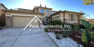 Beautiful Empire Ranch 5bd/3ba Home with 3 Car Garage - Must See Gallery 1