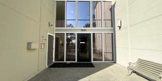 Remodeled 3BR Condo with Large Deck, Park Views  Resort-Style Amenities in Foster City Gallery 1