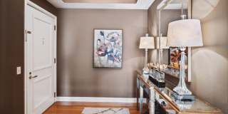 445 E N Water Street Gallery 3