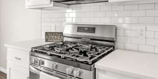 Adorable Brand New NE Edmond Gallery 12