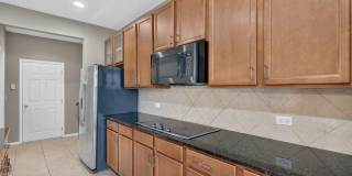 Large 4 bedroom home in Oakleaf Gallery 18