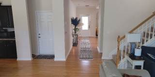 Room in 5 Bedroom Home at Green Birch Dr Gallery 14