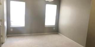 43046 FRANCIS Square Gallery 25