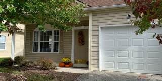 3 Bedroom, 2 Bath Townhouse End Unit with 1 Car Garage Gallery 1