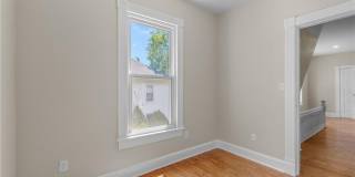1611 McDaniel Street Gallery 46