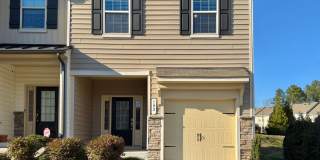Updated 3BR Townhome | Community Pool, Gym, Pickleball, & Tennis Courts | Easy RTP Access Gallery 1