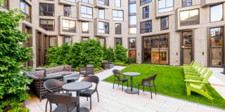 The Silva Gallery 19