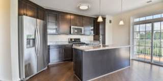 Spacious and Modern 2BR/2BA Condo in Norbeck Crossing Gallery 4