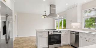 80 Tomac Avenue Gallery 13