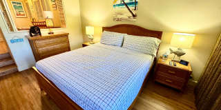 Resort Living- Large 2 bed 2 bath Condo at Kaanapali Royal Gallery 18
