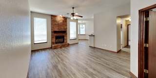 Nice 3 Bedroom 2 Bathroom Home with Storm Shelter and Office! Gallery 5