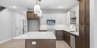 2175 W Parkview Avenue Gallery 12