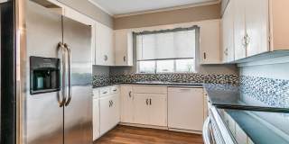 Cute Duplex + Heart of OKC Gallery 9