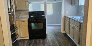 Charming 2 Bedroom Home in Independence! Gallery 6