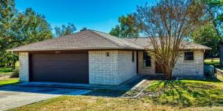 821 Laura Belle Gallery 1