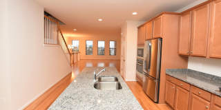 42452 DOGWOOD GLEN Square Gallery 3