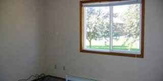 Nice spacious townhome in a central location Gallery 5