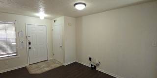 629 West Ridge Dr **Ask about our NO CASH DEPOSIT option!** Gallery 7