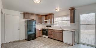 924 West 60th Pl Merrillville, IN 46410 Gallery 8