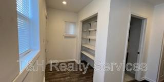 2921 North Delaware Street Gallery 11