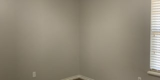 Remodeled 3 Bedroom near Moore Gallery 21