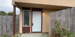 4 Bedroom 1.5 Bath Townhouse located in Arcata Gallery 1